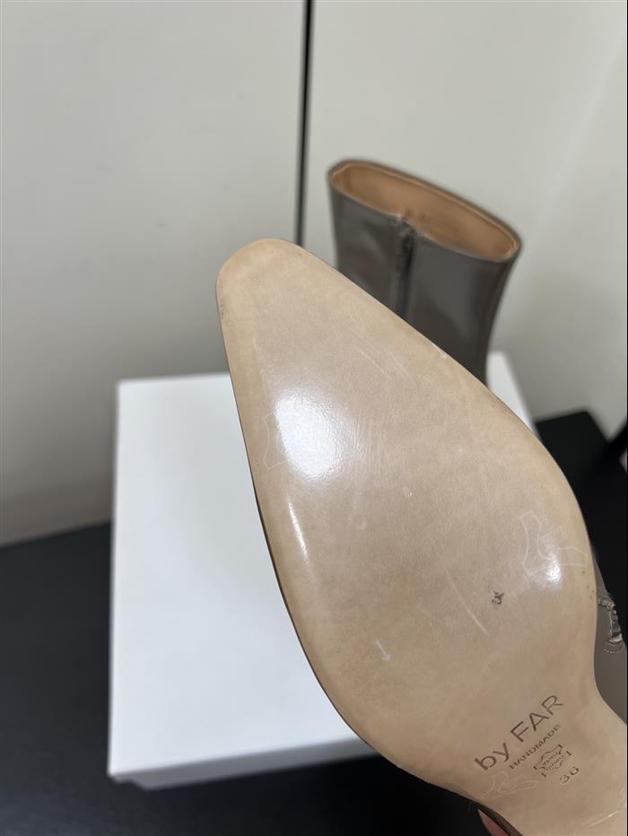 20251128174331706 390